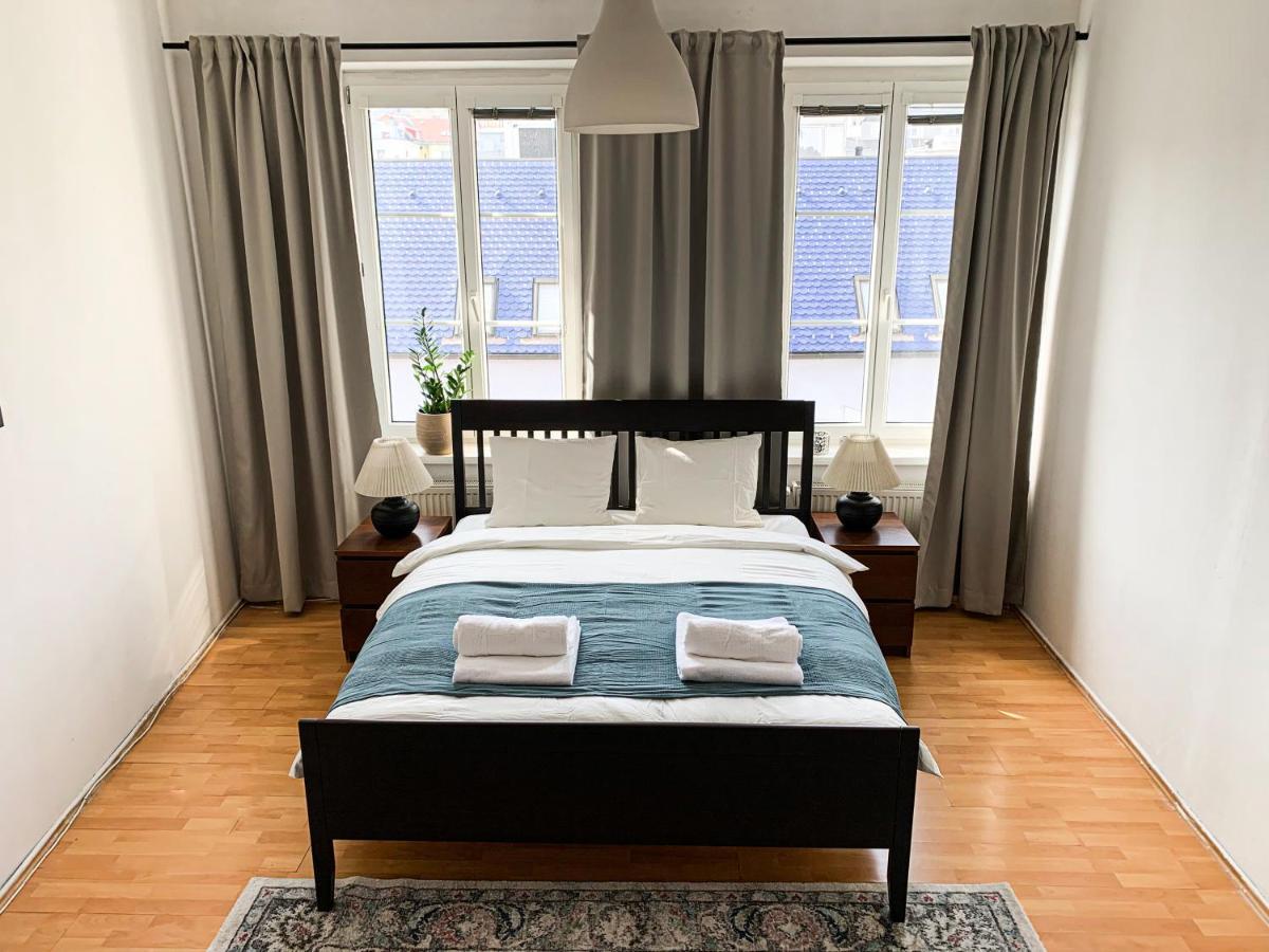 Cozy Downtown City Living Bratislava Bagian luar foto
